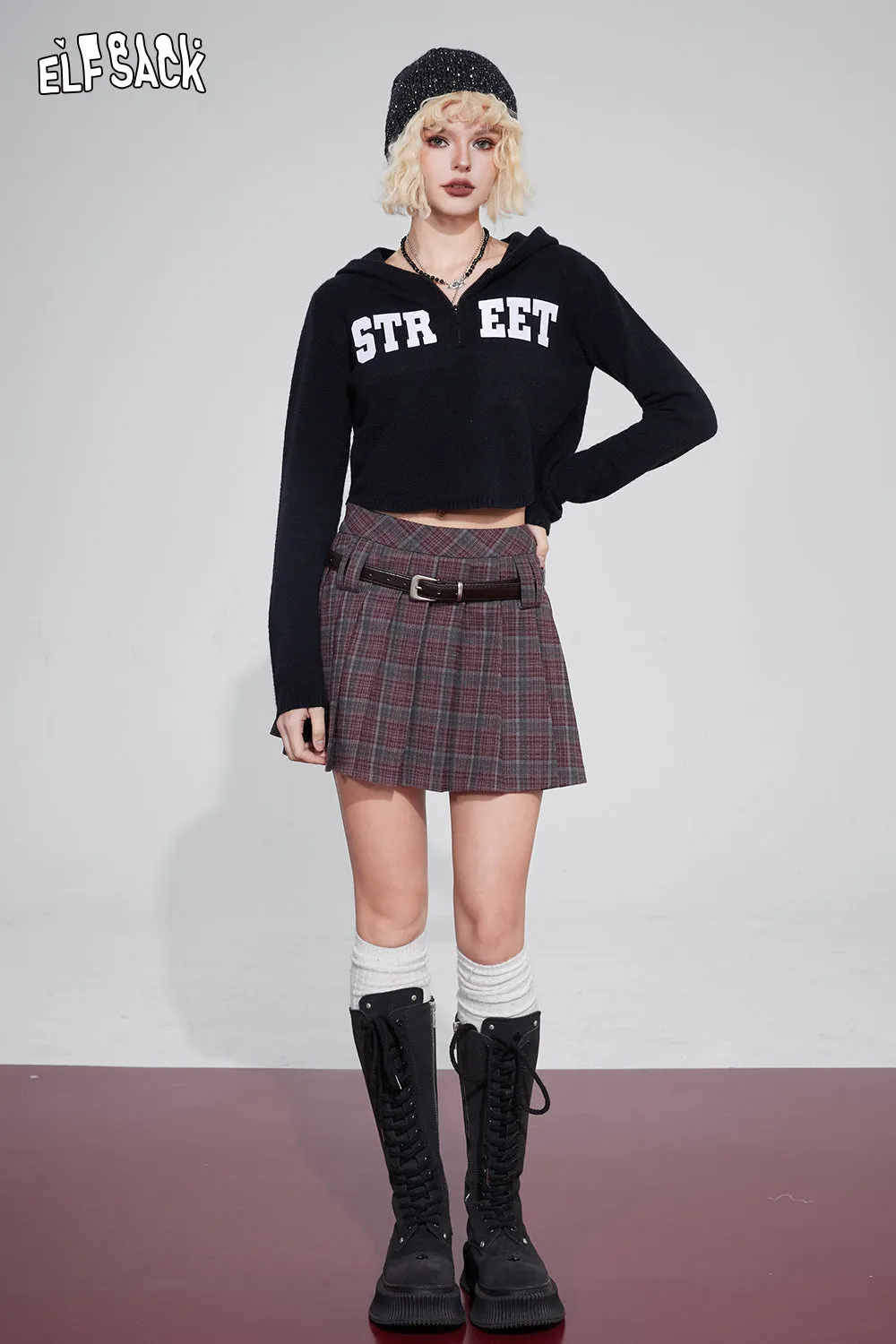 ELFSACK Christmas Hoodie Knitwears Women 2023 Winter New Slim Retro Tops