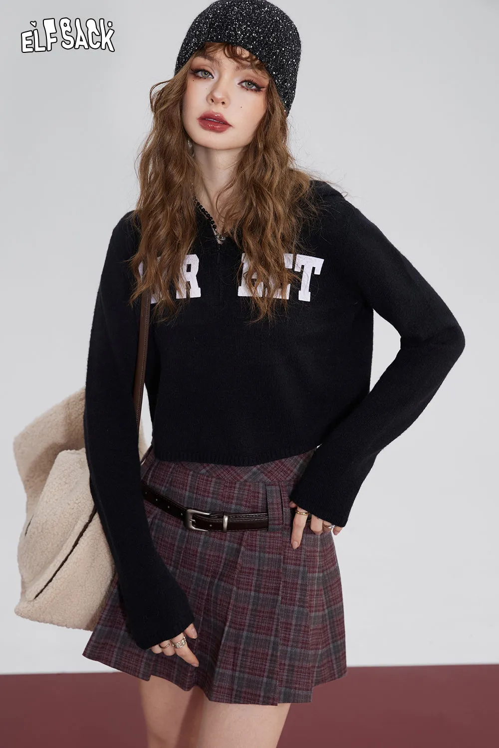 ELFSACK Christmas Hoodie Knitwears Women 2023 Winter New Slim Retro Tops