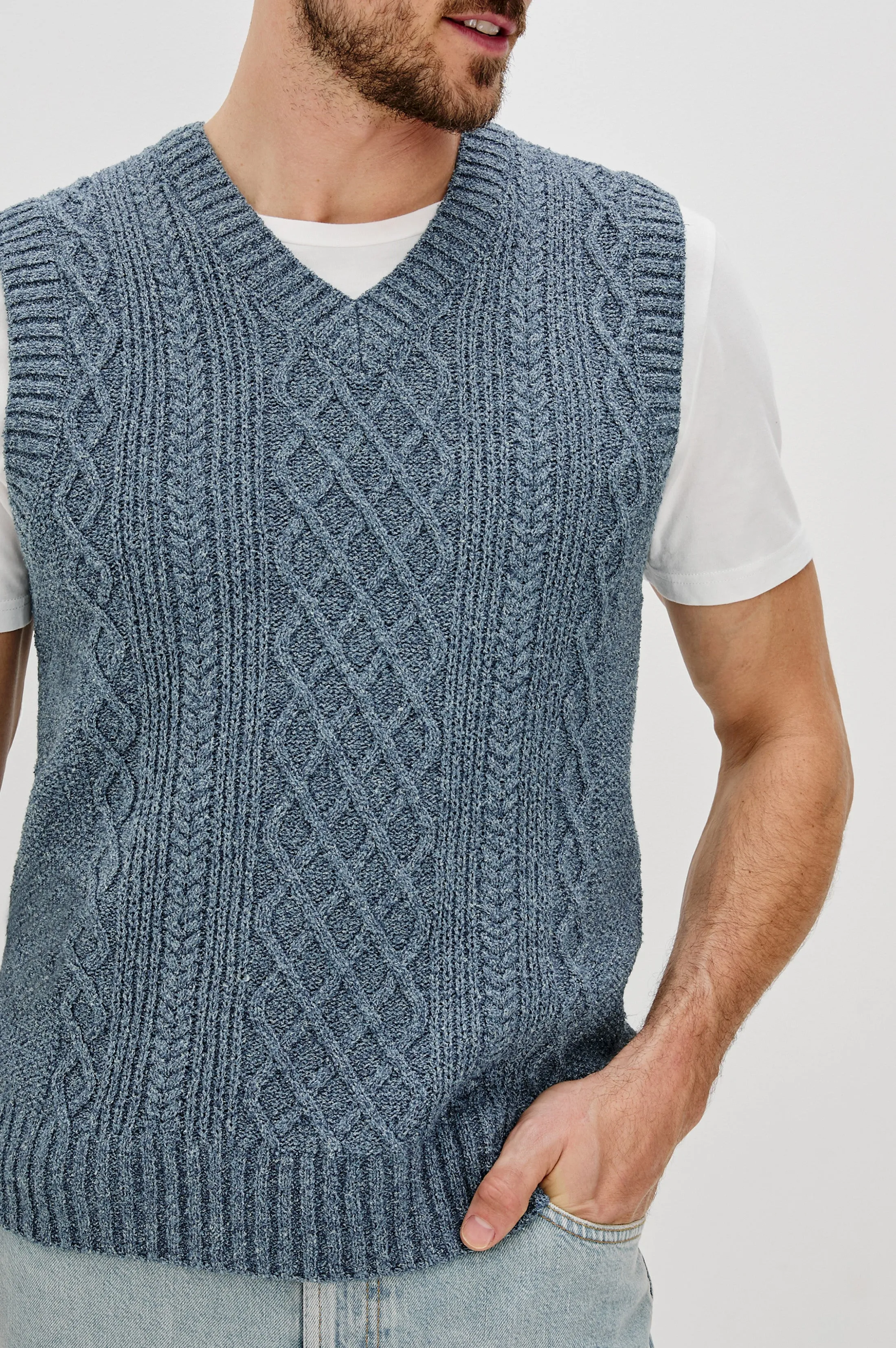 LEE VEST - AZURE MARL