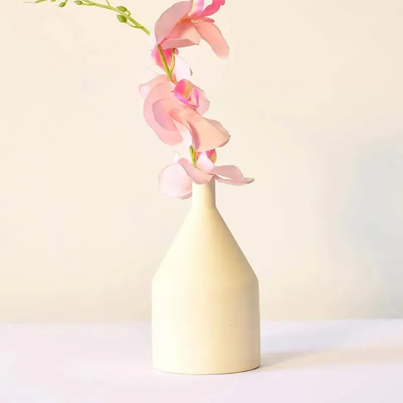 Lucifer Classic Vase