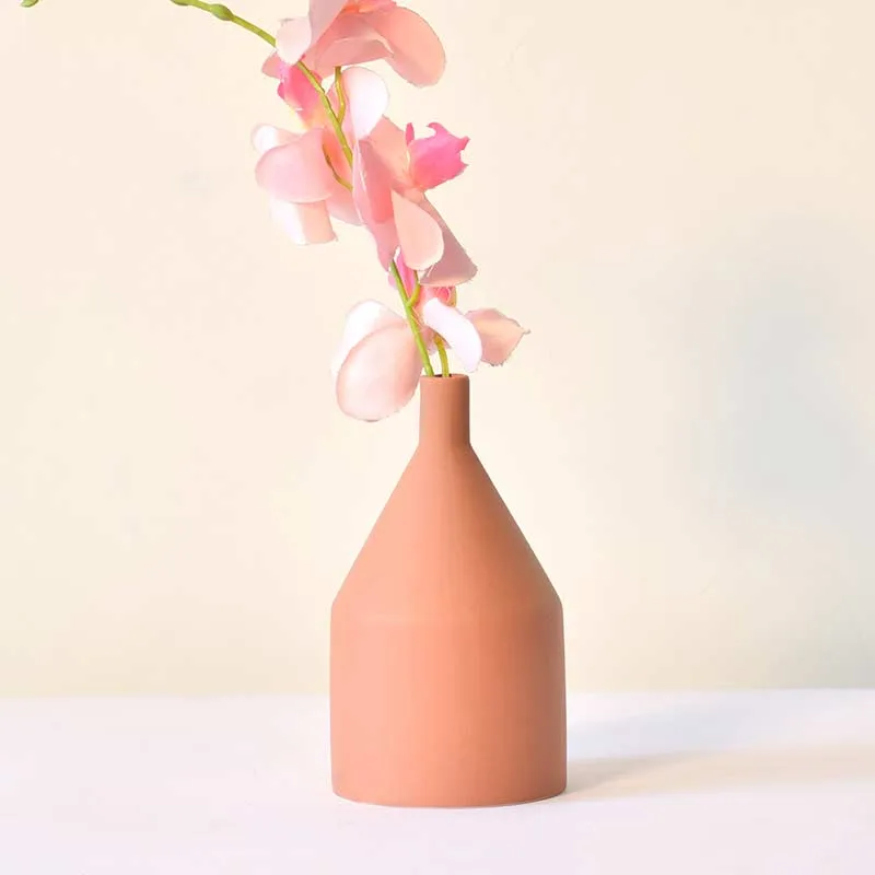 Lucifer Classic Vase
