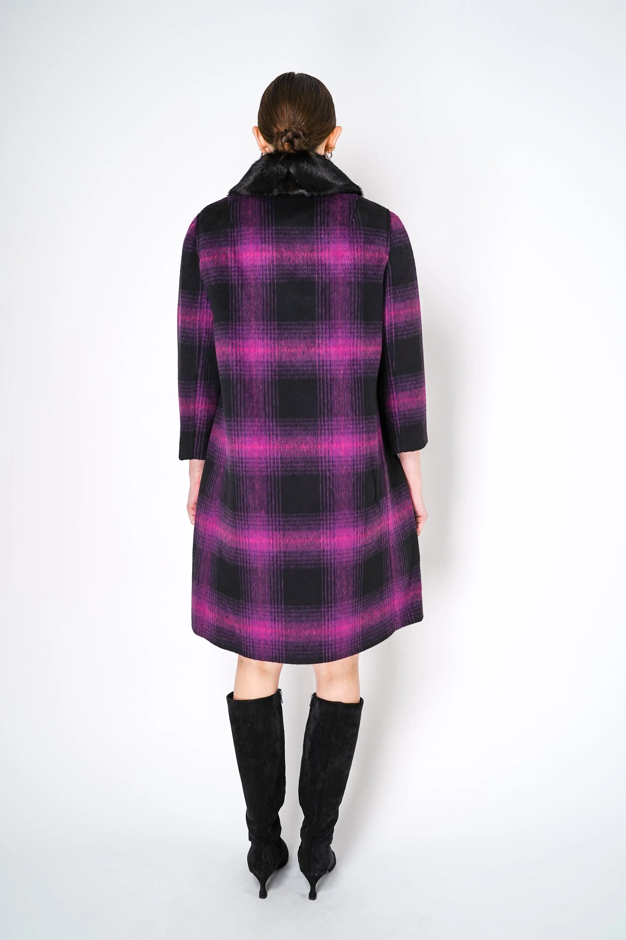 Nº21 Fuzzy Flannel Checked Coat in Black and Magenta Detachable with Faux Fur Collar