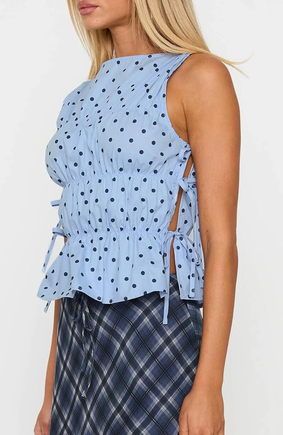 NUFIWI Women Cute Polka Dot Tank Top Boat Neck Smocked Going Out Y2k Tops Slim Fit Sleeveless Summer Shirts Streetwear
